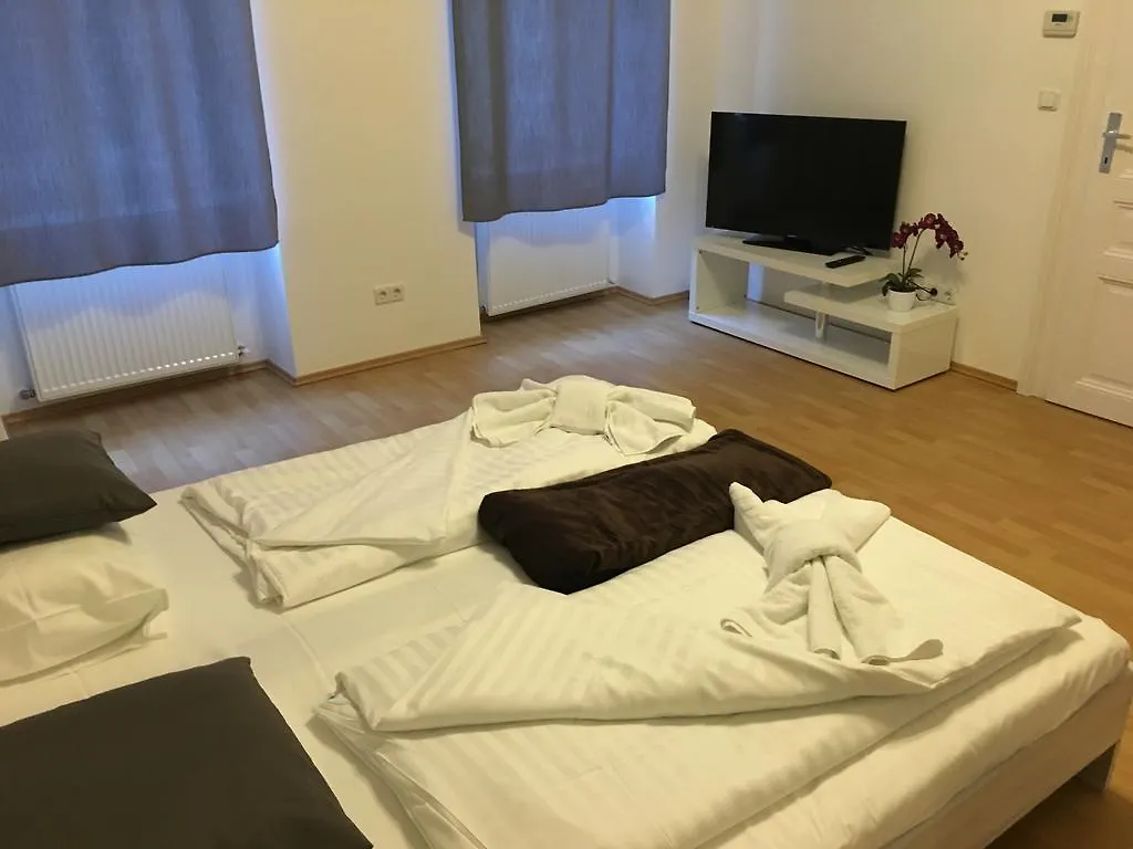 Holiday Vienna Apartments