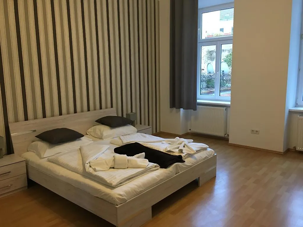 Holiday Vienna Apartments
