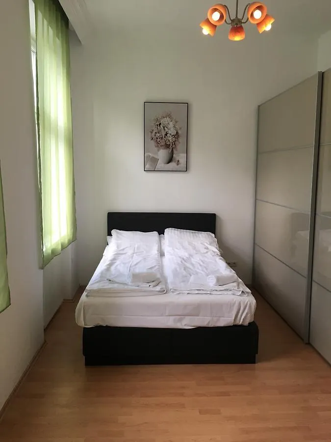 Holiday Vienna Apartments